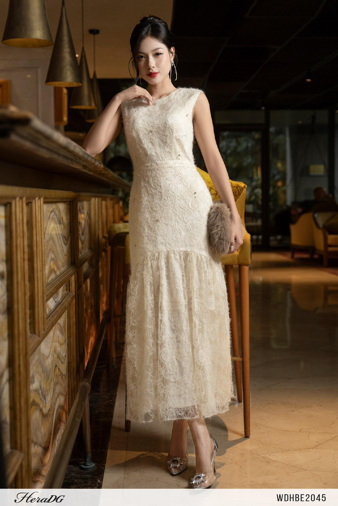 Ảnh của Đầm đuôi xòe rủ đính đá